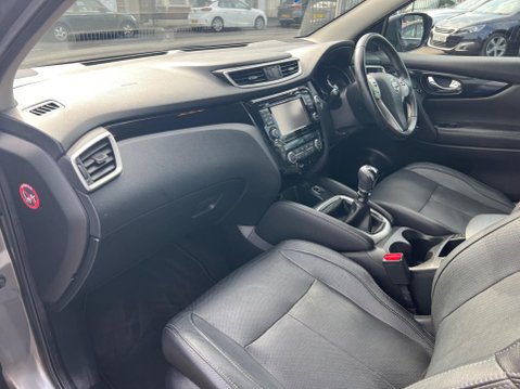 Nissan Qashqai 1.2 DIG-T Tekna 2WD Euro 6 (s/s) 5dr 23