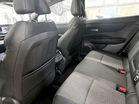 Nissan ARIYA 87kWh Advance SUV 5dr Electric Auto 22kW Charger (242 ps) Alloys - Half Lea 21