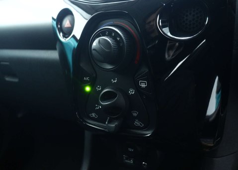 Citroen C1 1.0 VTi Flair Hatchback 5dr Petrol ETG5 Euro 6 (68 ps) 28