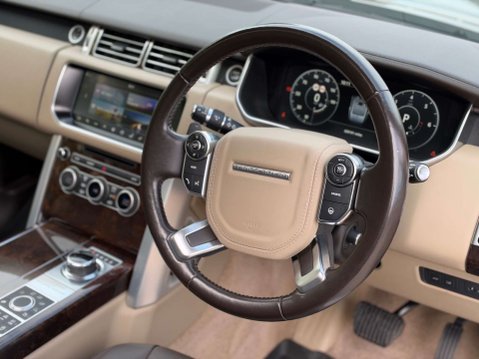 Land Rover Range Rover 4.4 Range Rover Vogue SDV8 Auto 4WD 5dr 53