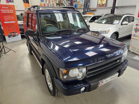 Land Rover Discovery 2.5 TD5 ES Premium Station Wagon 5dr Diesel Automatic (7 Seats) (284 g/km, 13