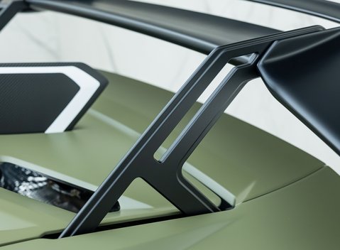 Lamborghini Huracan LP640-2 STO 44