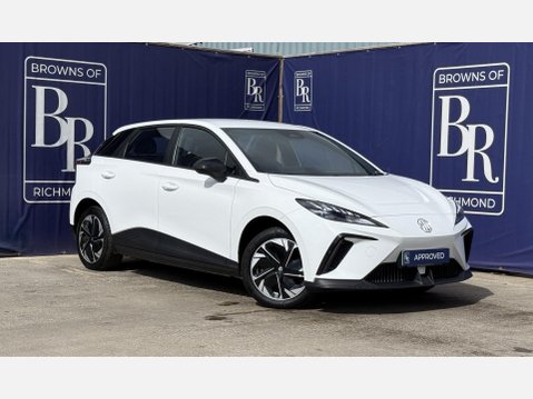 MG MG4 64kWh SE Long Range Hatchback 5dr Electric Auto (203 ps) 1