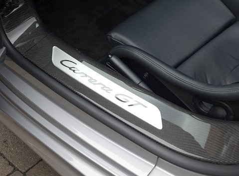 Porsche Carrera GT 20