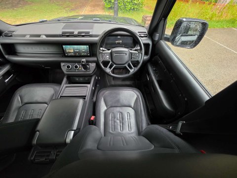 Land Rover Defender 2.0 Defender X-Dynamic HSE Auto 4WD 5dr 11
