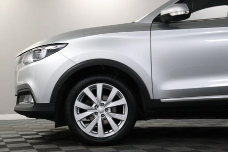 MG ZS EXCITE 27