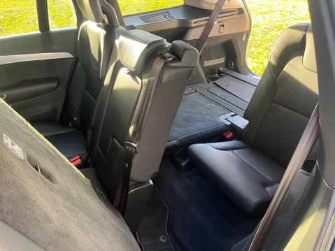 Volvo XC90 2.0 D5 PowerPulse Momentum Auto 4WD Euro 6 (s/s) 5dr 47