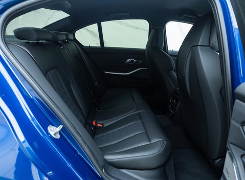 BMW M3 COMPETITION M XDRIVE 18