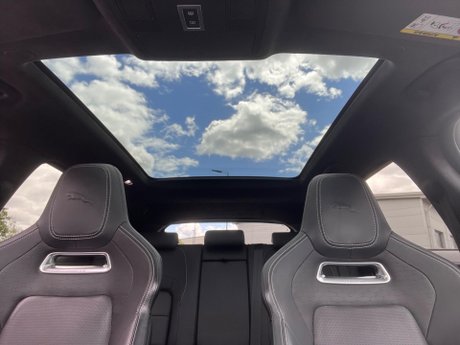 Jaguar F-Pace 2.0 D200 MHEV R-Dynamic HSE Auto AWD Euro 6 (s/s) 5dr 30