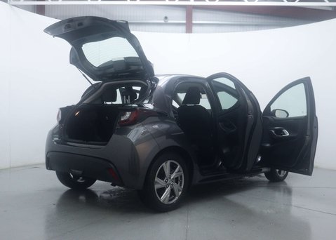 Toyota Yaris 1.5 Yaris Icon HEV CVT 5dr 52