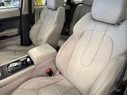 Land Rover Range Rover Evoque 2.2 SD4 Prestige Auto 4WD Euro 5 (s/s) 5dr 36