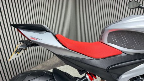 Aprilia Tuono 660 2021 ONLY 11K STUNNING BIKE NEW TYRES MID WEIGHT NAKED 33