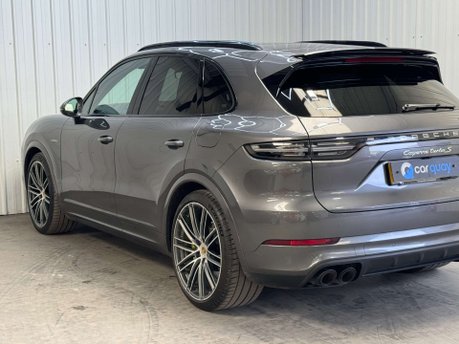 Porsche Cayenne 4.0 Cayenne T S E-Hybrid Auto 4WD 5dr 31