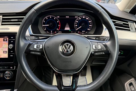 Volkswagen Passat GT TSI EVO DSG - PANORAMIC SUNROOF -19 INCH ALLOYS - ONE OWNER 11