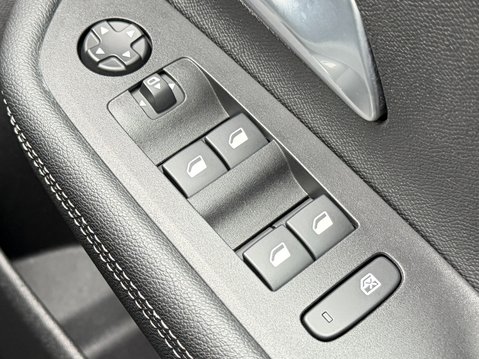 Vauxhall Mokka 1.2 Turbo Ultimate 5dr Auto 33