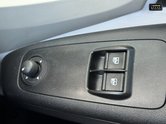 Peugeot Boxer XLWB L4 Luton Bluehdi 335 Air Con Tail Lift EURO 6 SELECT 27