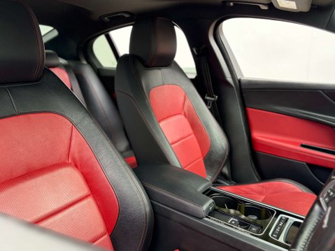 Jaguar XE 2.0 XE R-Sport D Auto 4dr 11