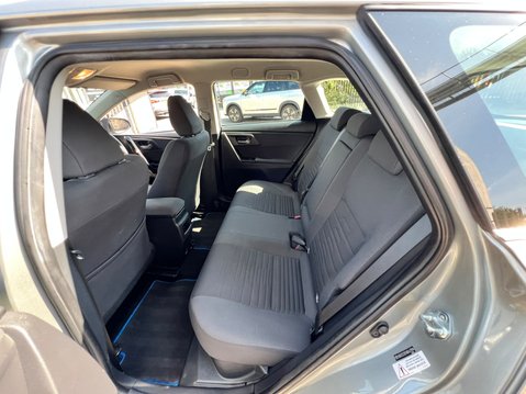 Toyota Auris VVT-I ICON TECH TOURING SPORTS 66