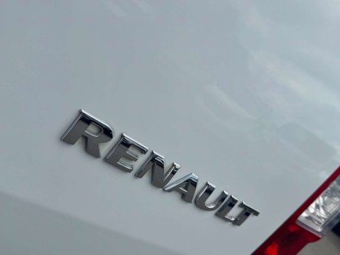 Renault Master 2.3 dCi 35 Business+ Panel Van 4dr Diesel Manual FWD LWB Medium Roof Euro 6 9