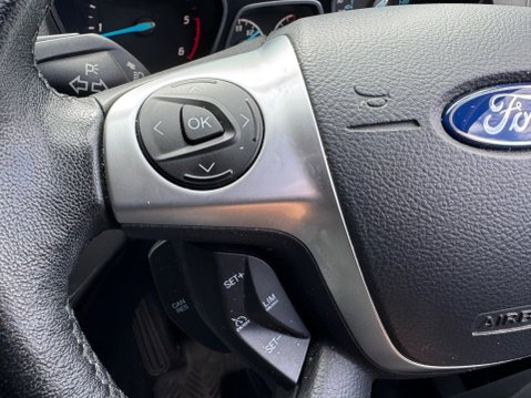 Ford Kuga 2.0 TDCi Titanium 2WD Euro 6 (s/s) 5dr 28