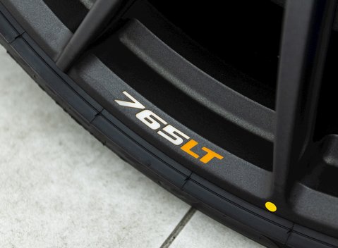 McLaren 765LT Spider 39