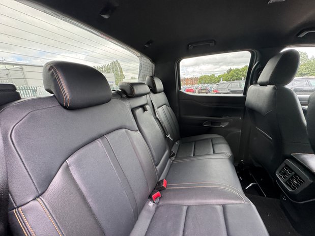 Ford Ranger Wildtrak | Auto | 2 LT | Double Cab | Tow Bar | Cam | Roller Shutter | EURO 17