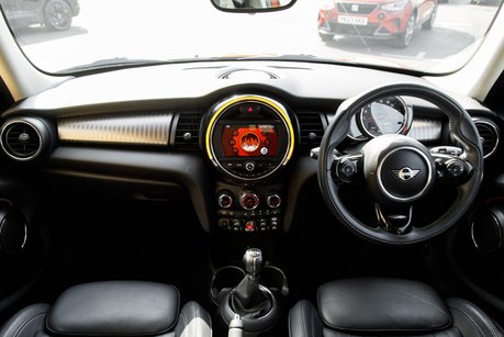 Mini Hatch COOPER EXCLUSIVE