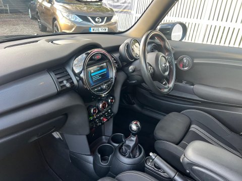 Mini Hatch COOPER SPORT 40