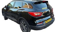 Renault Kadjar 1.5 Blue dCi Iconic SUV 5dr Diesel EDC Euro 6 (s/s) (115 ps) 3