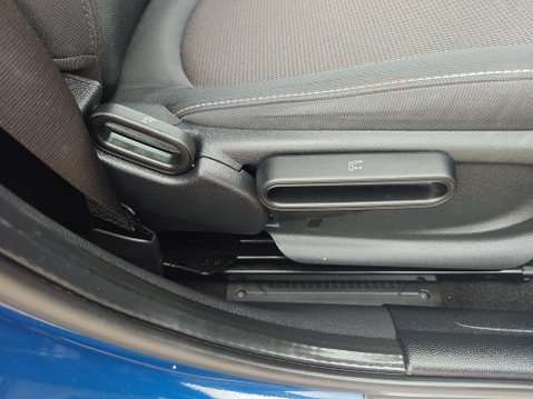 Mini Hatch 1.5 Cooper Auto Euro 6 (s/s) 5dr 23