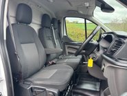 Ford Transit Custom 320 L1 Trend 130 ps Panel Van - Air Con / Twin Side Loading Doors 4