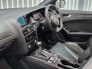 Audi RS4 4.2 FSI V8 Estate 5dr Petrol S Tronic quattro Euro 5 (450 ps) 9