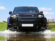 Land Rover Defender 110