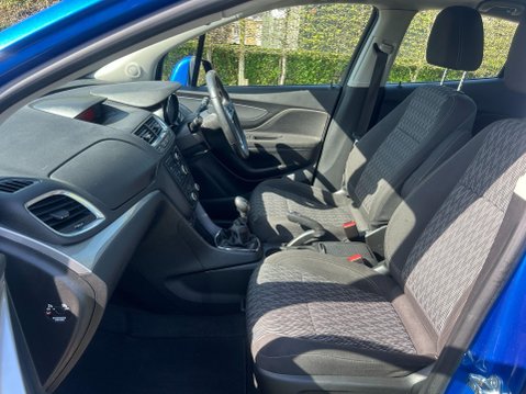 Vauxhall Mokka 1.6i Exclusiv 2WD Euro 6 (s/s) 5dr 27
