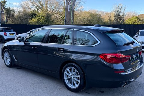 BMW 5 Series 520I SE TOURING AUTOMATIC ESTATE TOURING - HARMAN KARDON - AMBIENT LIGHTING 2