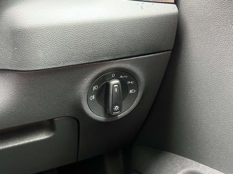 Skoda Karoq 1.5 Karoq SE TSi 5dr 28