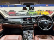BMW 5 Series 2.0 520d Luxury Touring 5dr Diesel Auto Euro 6 (s/s) (190 ps) 2