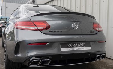 Mercedes-Benz C63 C63 S Premium Plus 26