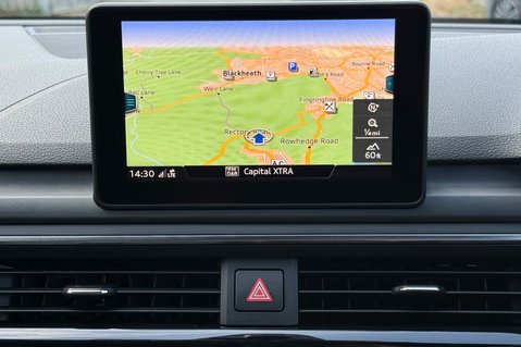 Audi A4 TFSI BLACK EDITION MHEV- APPLE CAR PLAY - REVERSE CAMERA 38