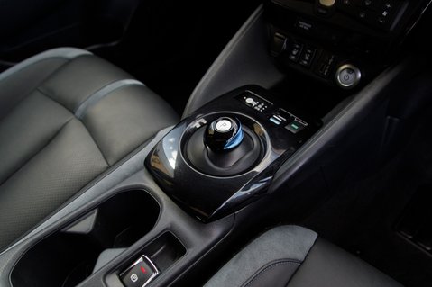 Nissan LEAF TEKNA 36
