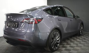 Tesla Model Y PERFORMANCE AWD Midnight Silver GROK AI Assistant 21" Alloys One Owner VATQ 8
