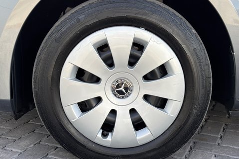 Mercedes-Benz Vito 114 Progressive L3 9g-Tronic Panel Van 35