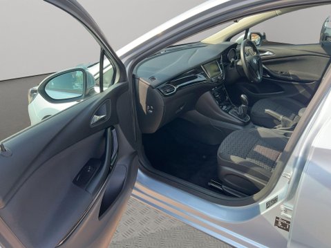 Vauxhall Astra 1.4i Turbo SRi Nav Euro 6 5dr 60
