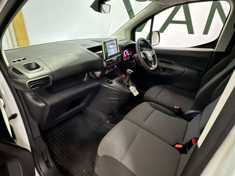 Vauxhall Combo 1.5 Combo 2300 Professional Turbo D S/S 19