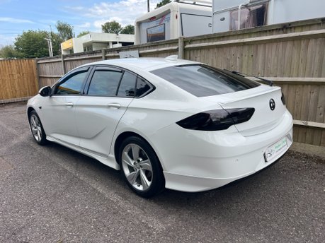 Vauxhall Insignia 1.5T SRI VX-LINE NAV 5dr 6