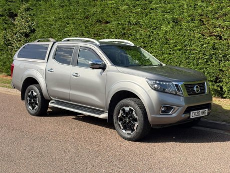 Nissan Navara 2.3 dCi Tekna Auto 4WD Euro 6 4dr