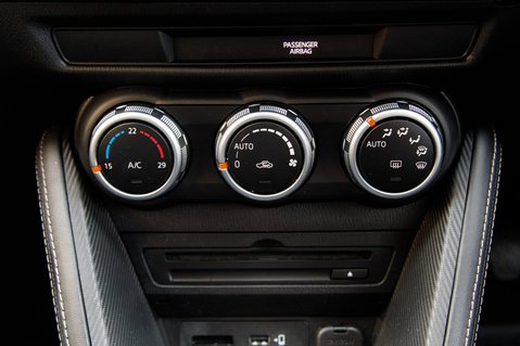 Mazda 2 SPORT NAV MHEV 33