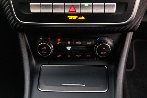 Mercedes-Benz A Class A 200 AMG LINE PREMIUM PLUS 42