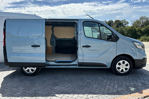 Renault Trafic SL28 Business Plus 130 ps dCi - Twin Side Loading Doors 12