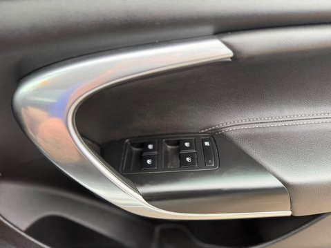 Vauxhall Insignia 2.0 CDTi ecoFLEX Elite Nav Euro 5 (s/s) 5dr 17